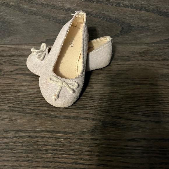 Gap gray toddler shoes VGUC sz 5T - Picture 2 of 3